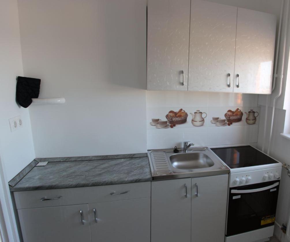 Balint Apartman - In The Heart Of Мишкольц Экстерьер фото